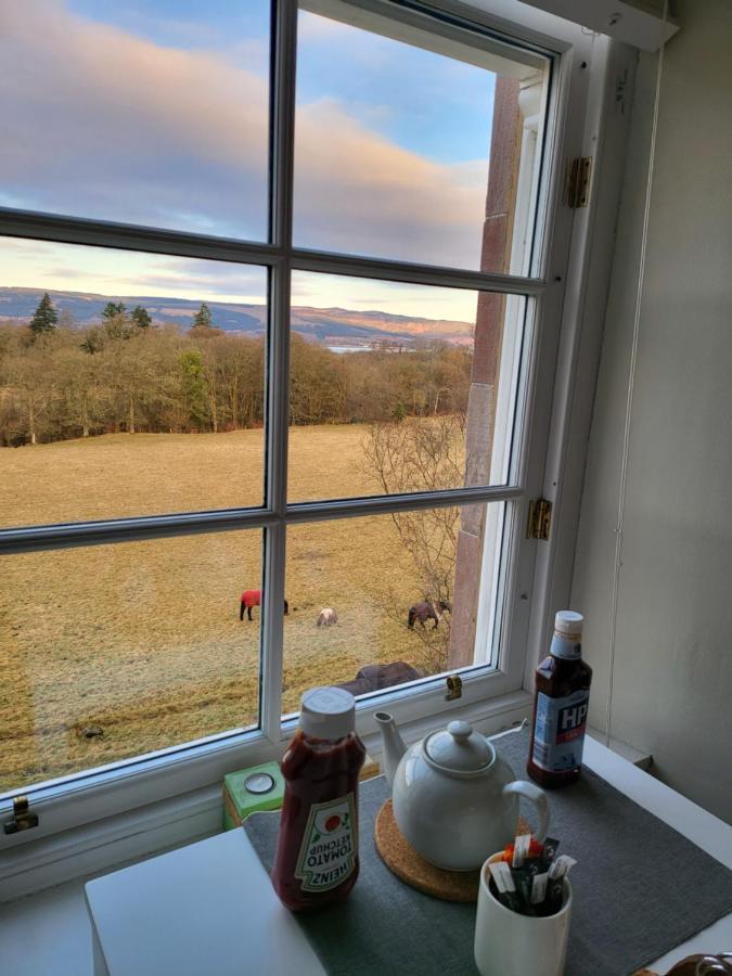 Langhouse Castle Bed And Breakfast Inverkip Buitenkant foto