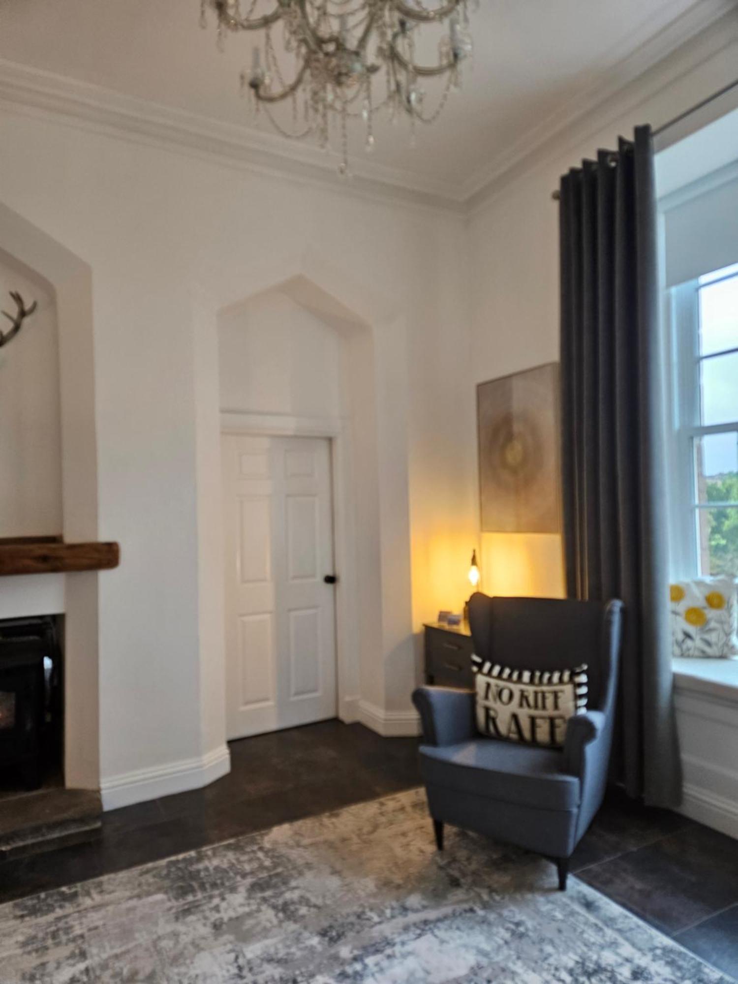 Langhouse Castle Bed And Breakfast Inverkip Buitenkant foto