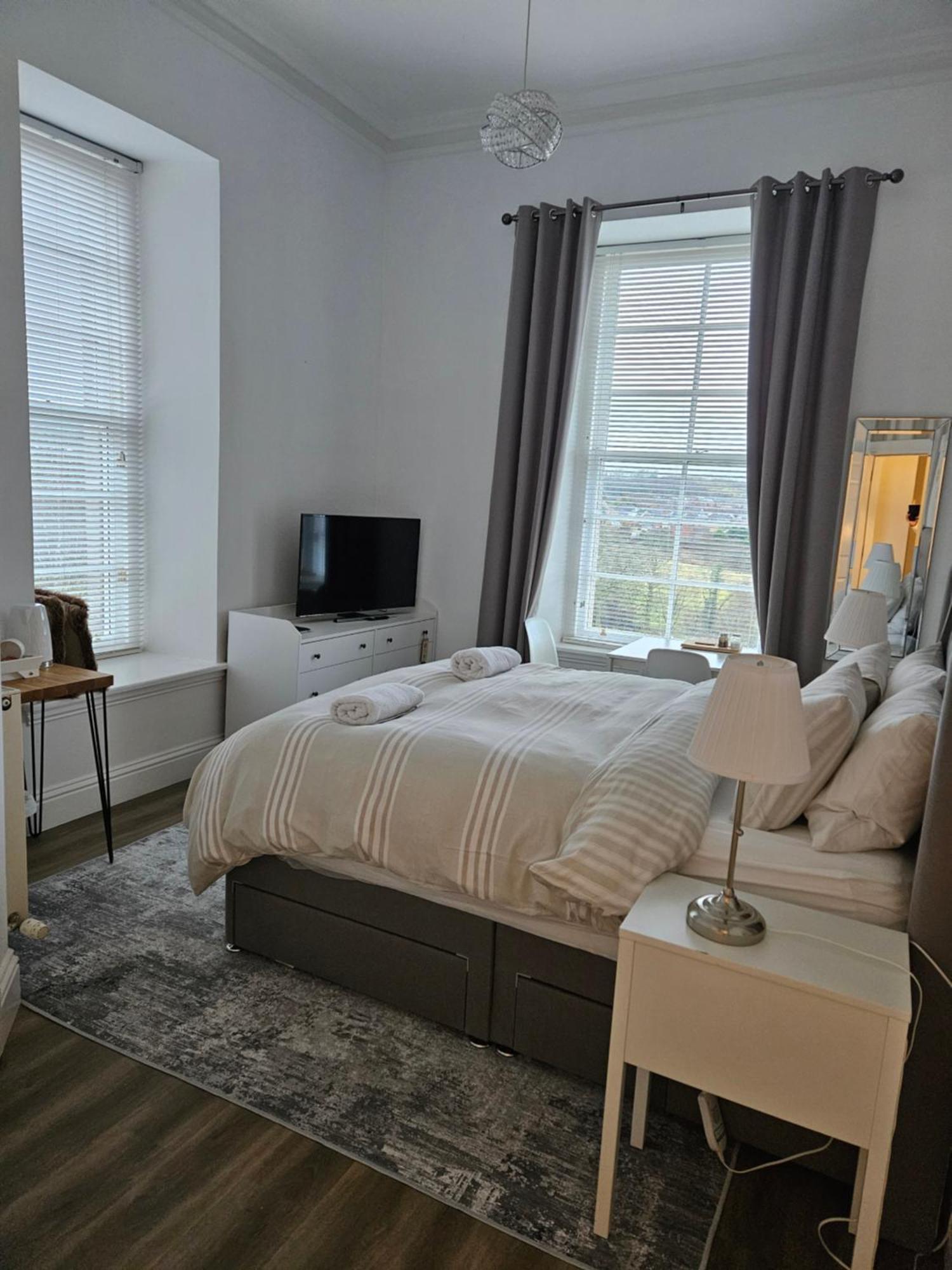 Langhouse Castle Bed And Breakfast Inverkip Buitenkant foto